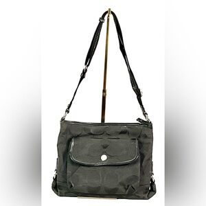 Coach-#F16550-black signature jacquard weave shoulder back